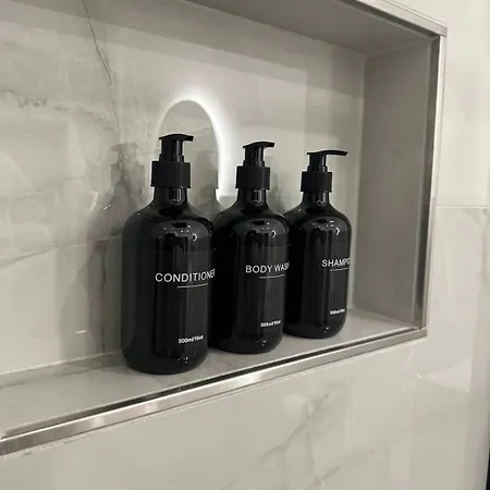 Modernes Nähe Cologne Und Düsseldorf