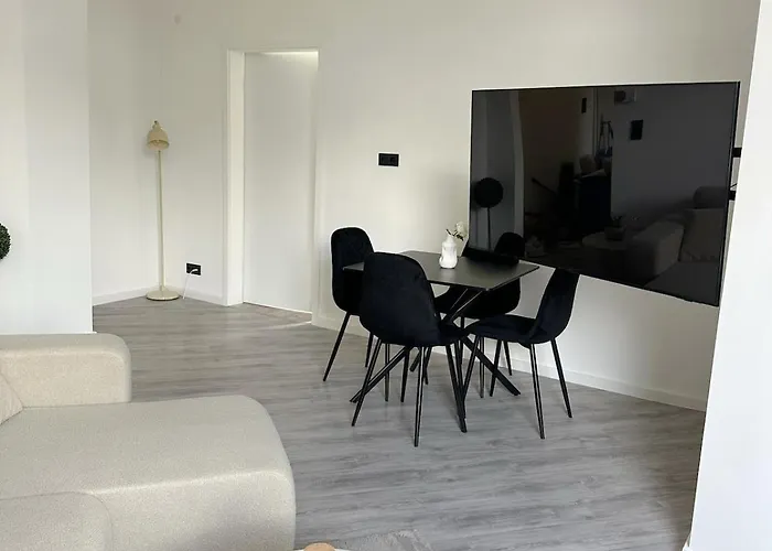 Modernes Naehe Cologne Und Duesseldorf Niederdorla